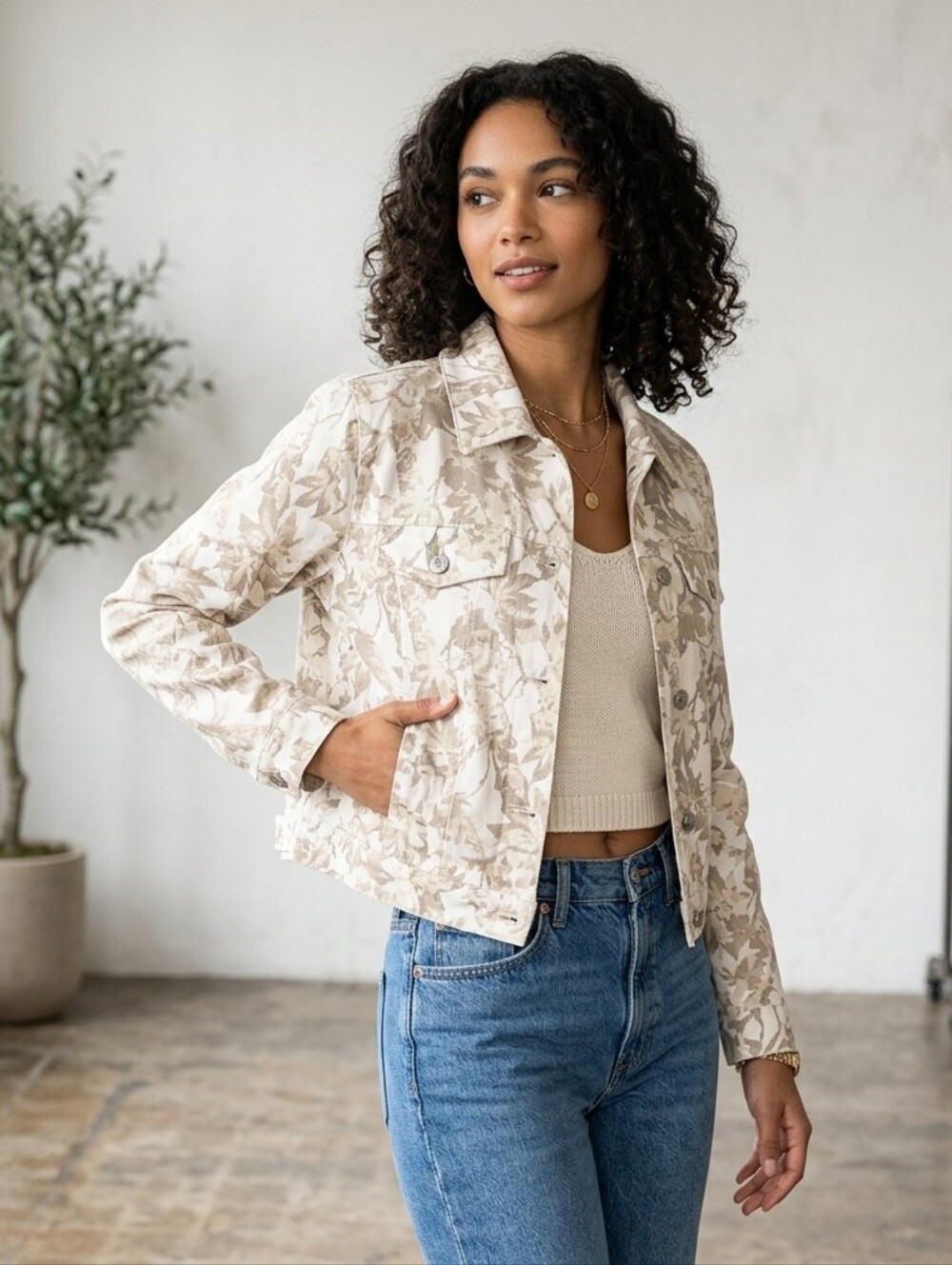 Women’s Printed Lightweight Jacket - Beige Leaf Pattern S